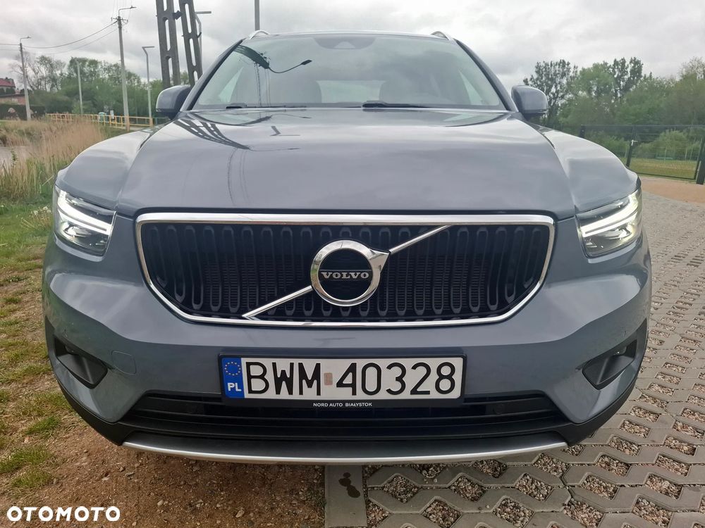 Volvo XC 40 T5 AWD Geartronic Momentum Pro - 11