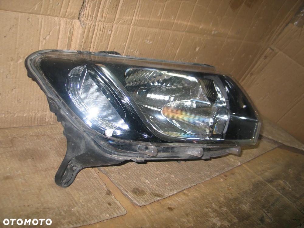lampa prawy przod dacia sandero 2 II dacia logan 260107737R europa - 4
