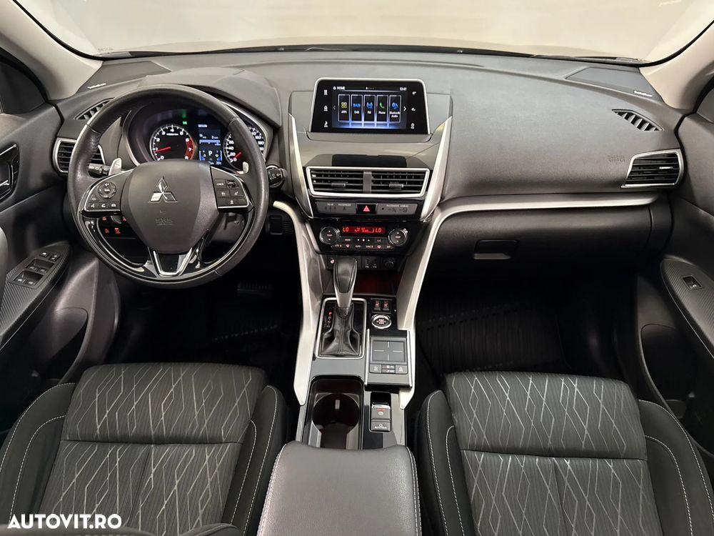 Mitsubishi Eclipse-Cross - 10