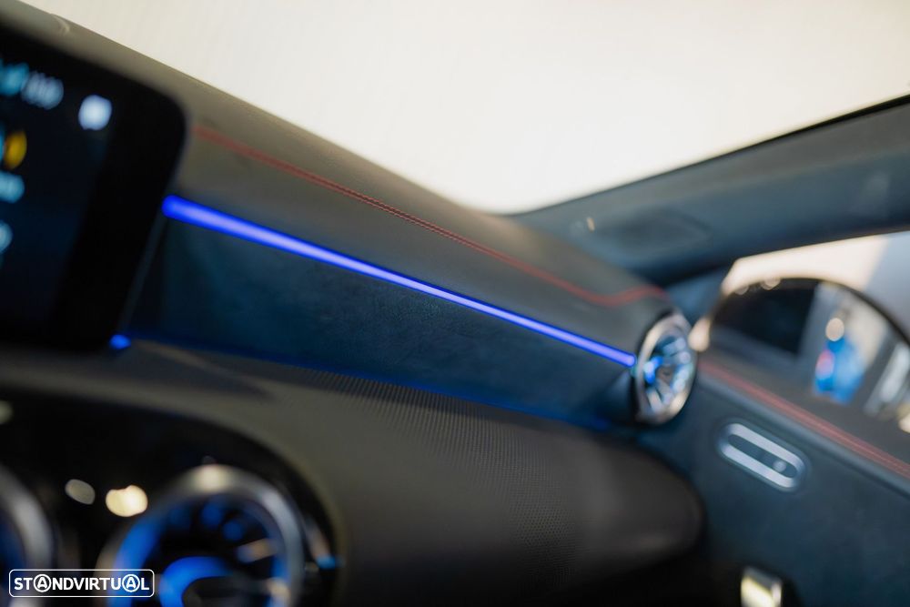 Mercedes-Benz CLA 250 e Shooting Brake AMG Line - 45