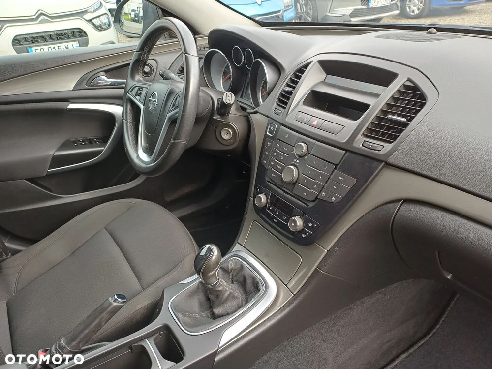 Opel Insignia 1.4 T Edition S&S - 11