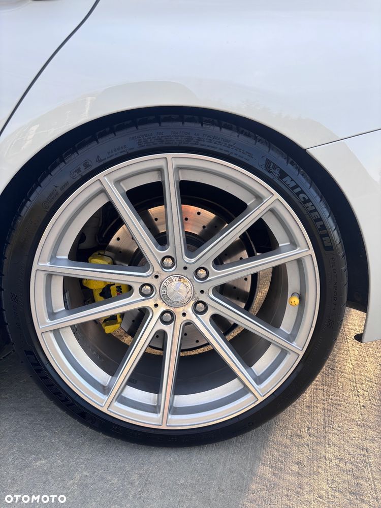 BMW Seria 3 335i xDrive Sport Line - 23