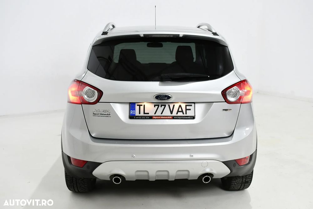 Ford Kuga - 9
