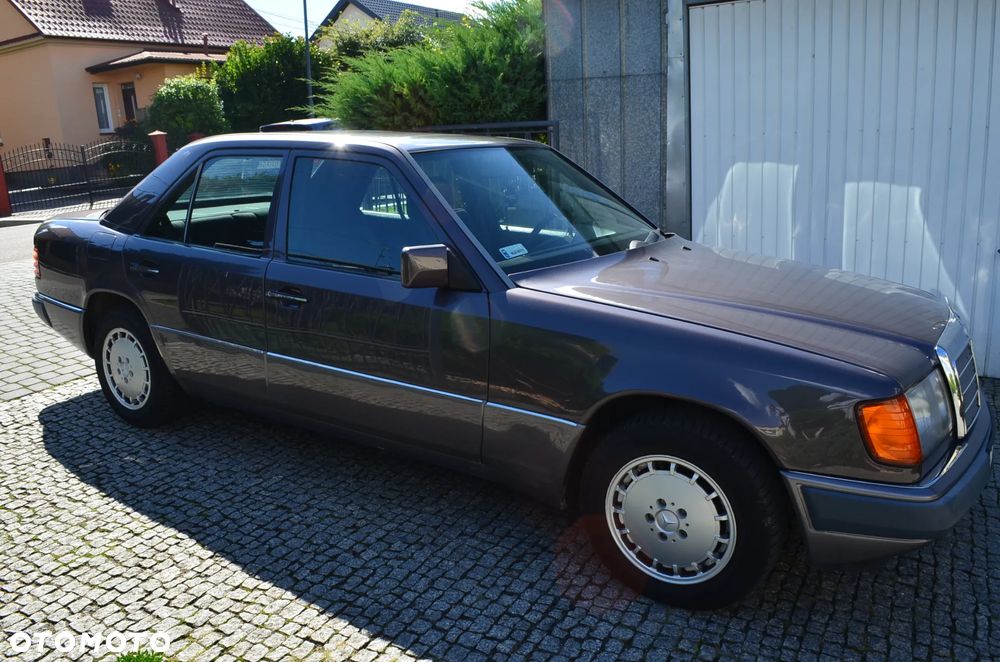 Mercedes-Benz W124 (1984-1993) - 2