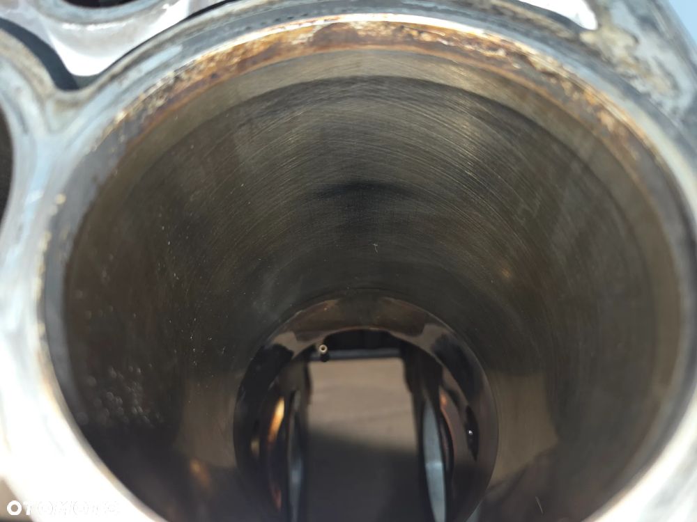 BMW E60 E81 E90 E91 E92 118I 318I 120I 320I Blok Silnika N43B20AY 0427109 - 16