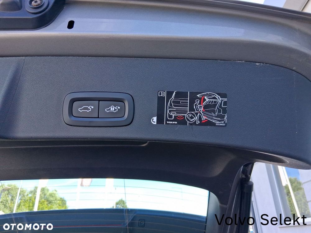 Volvo XC 40 - 32