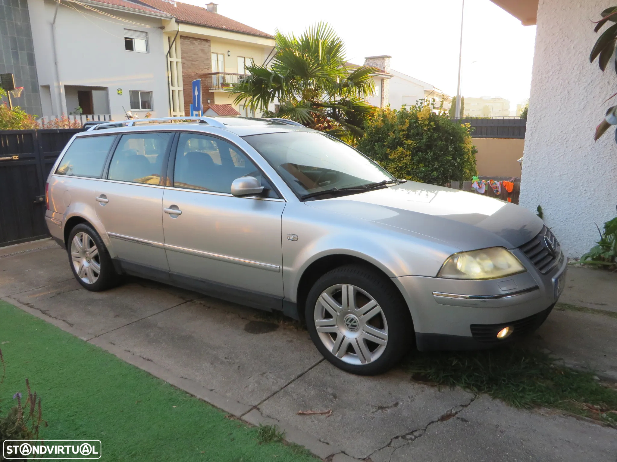 VW Passat Variant 1.9 TDi Highline - 4