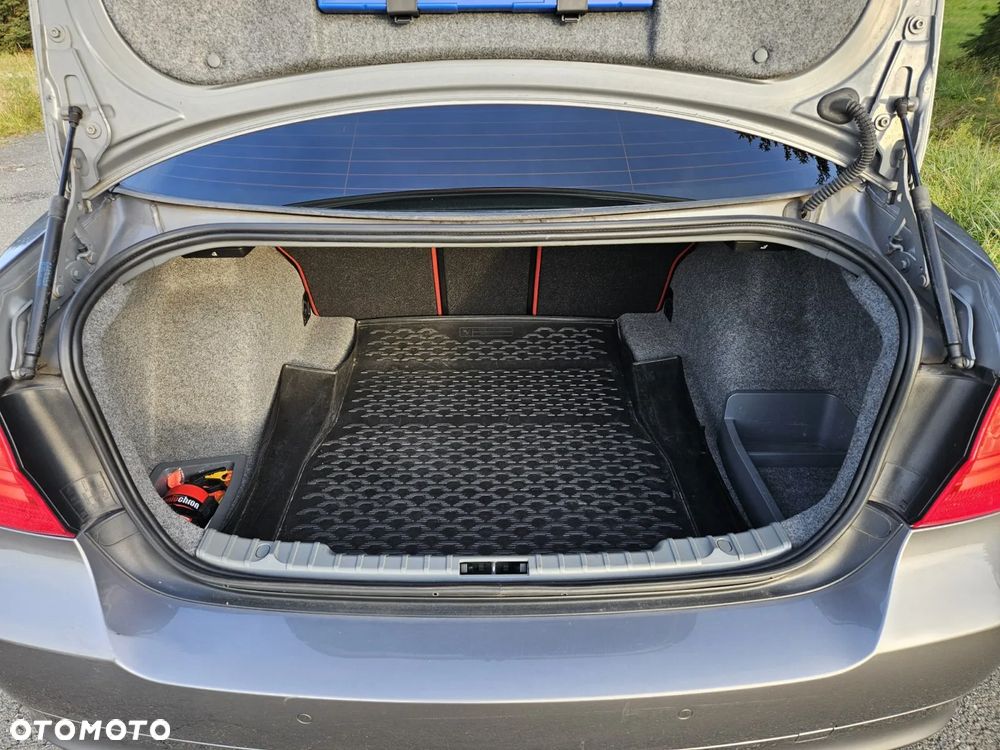 BMW Seria 3 318i - 12