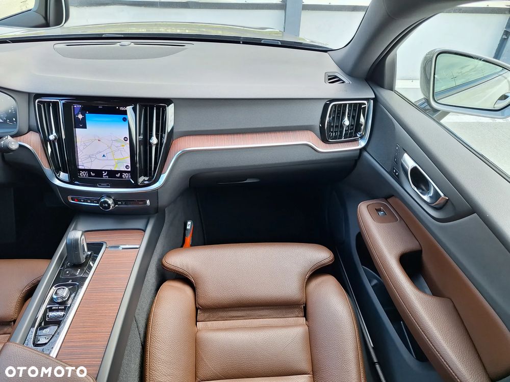 Volvo V60 Cross Country Pro B5 B AWD - 30