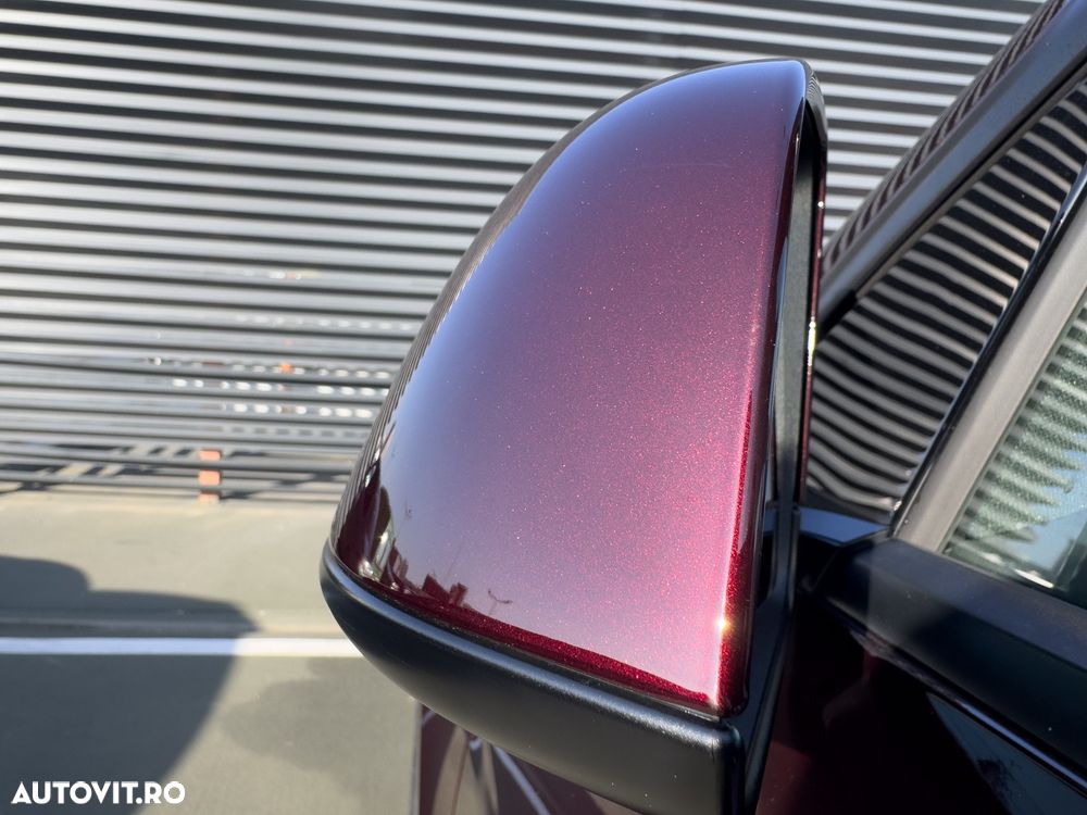 Tesla Model Y - 6
