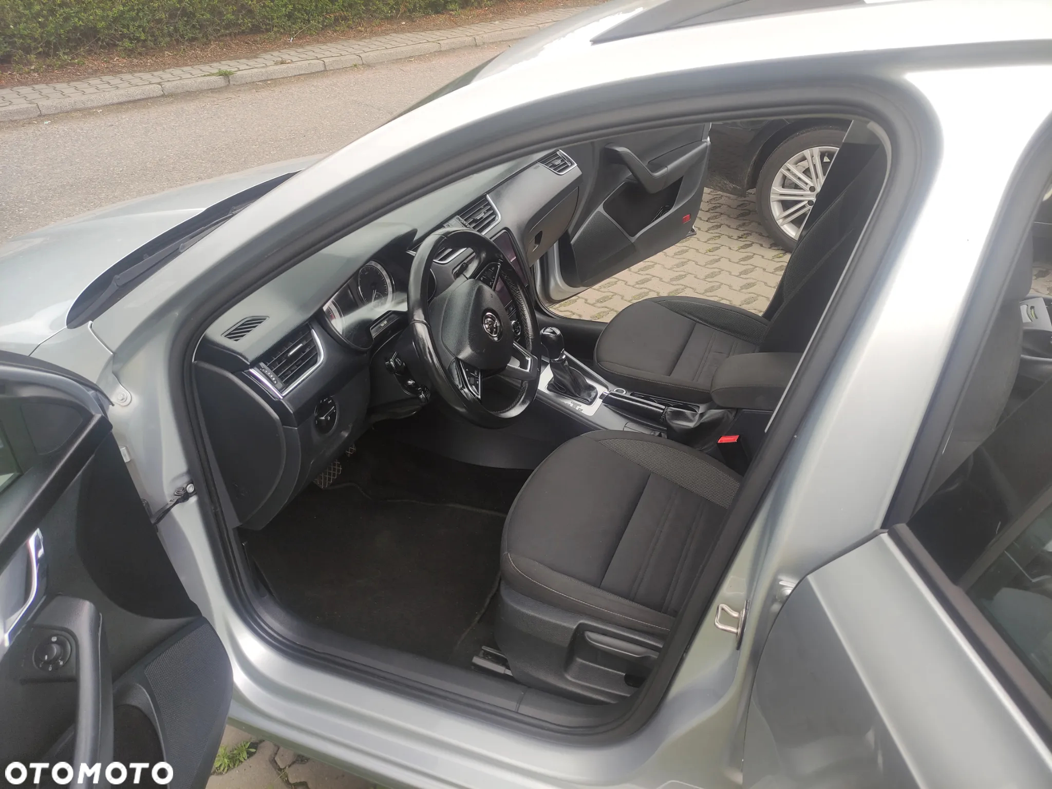 Skoda Octavia 1.6 TDI Drive DSG - 10