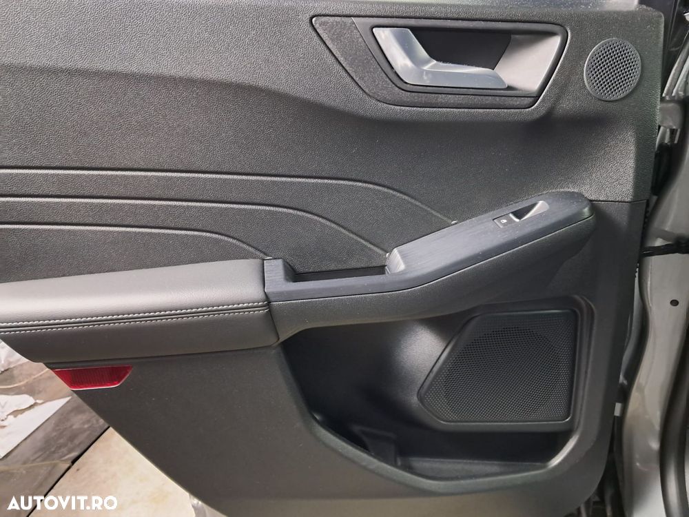 FORD Kuga 2022 — imagine 26