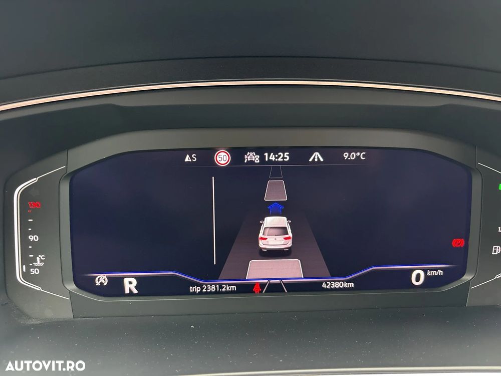 Volkswagen Tiguan 2.0 TDI SCR 4MOTION DSG Elegance - 30