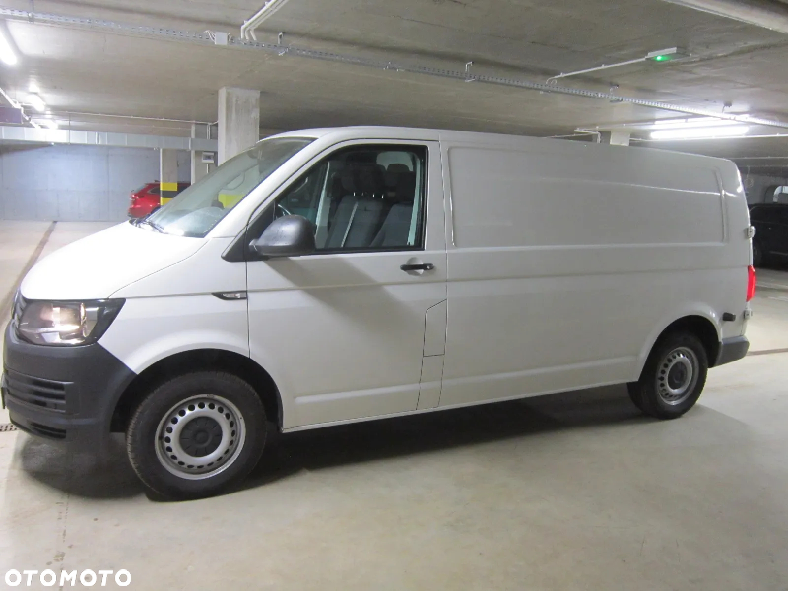 Volkswagen Transporter - 2