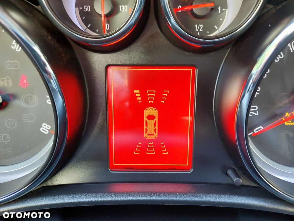 Opel Astra 1.4 Turbo Exklusiv - 30