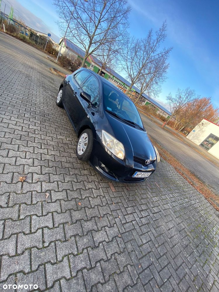 Toyota Auris 1.4 D-4D Premium - 4