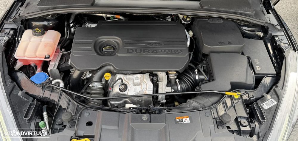 Ford Focus 1.5 TDCi ECOBlue ST-Line - 24