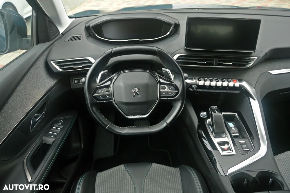 Peugeot 3008 225 e-EAT8 Allure - 27