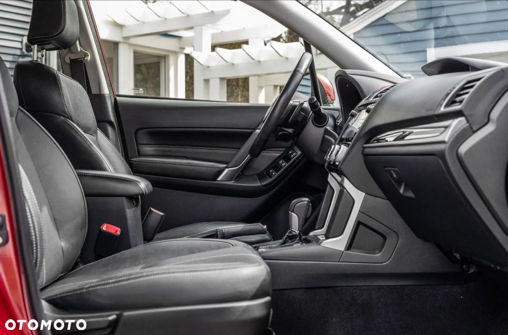 Subaru Forester 2.0 XT Platinum Lineartronic - 23