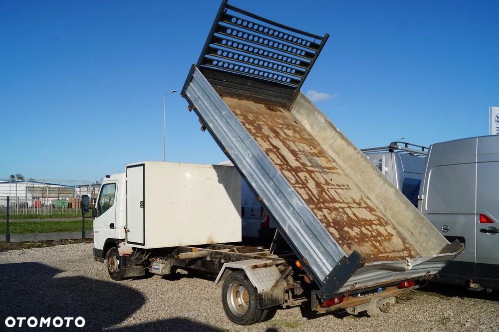 Mitsubishi Canter - 3