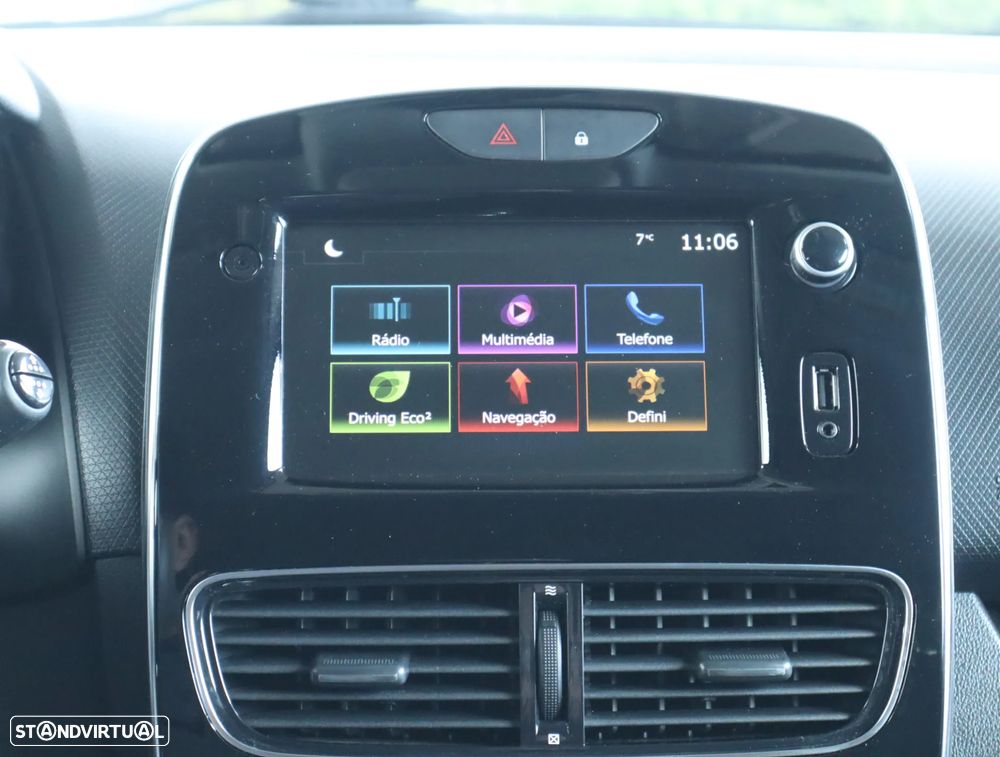 Renault Clio 0.9 TCe Limited Bi-Fuel - 38