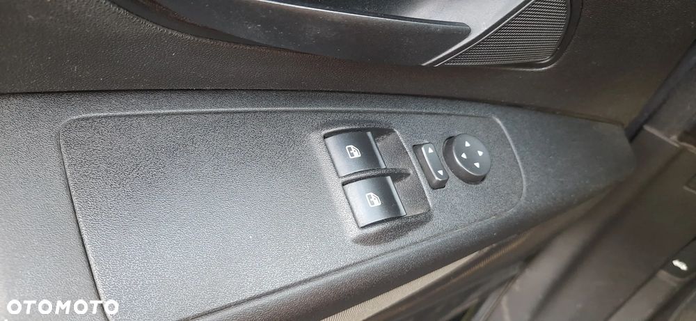 Fiat Grande Punto - 10