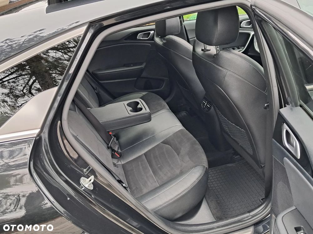 Kia ProCeed 1.5 T-GDI OPF GT LINE - 29