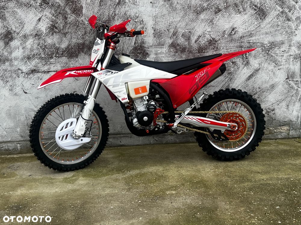 ASIX XR - 8