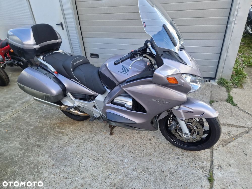 Honda ST - 2