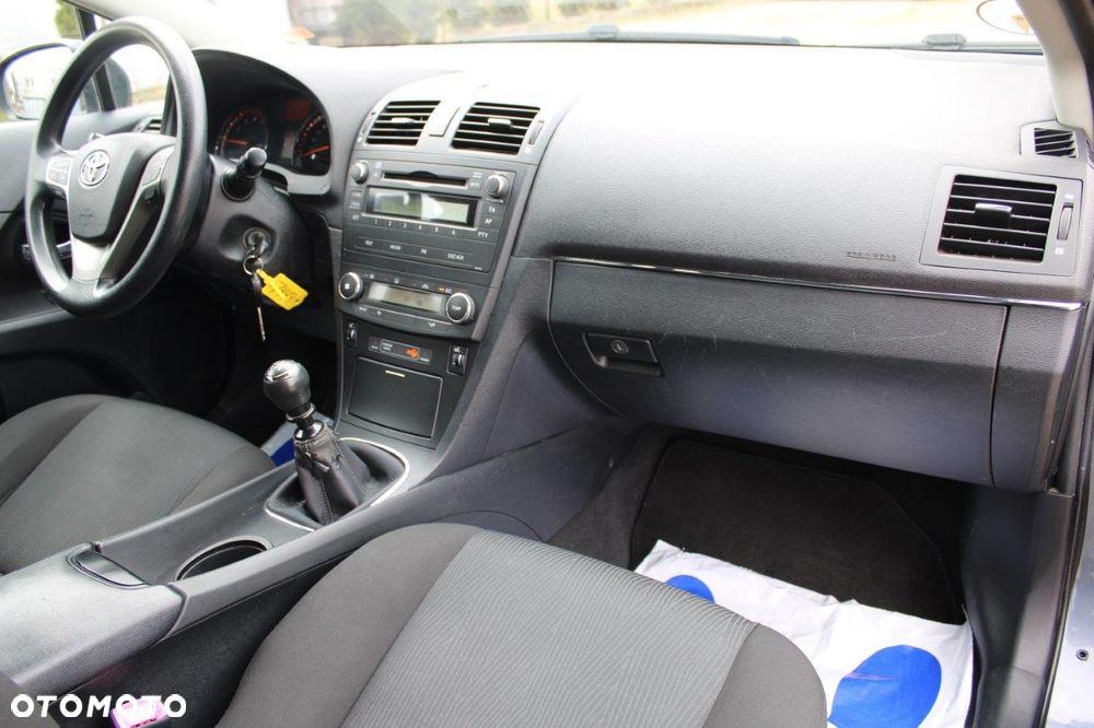 Toyota Avensis 1.6 Business Edition - 22