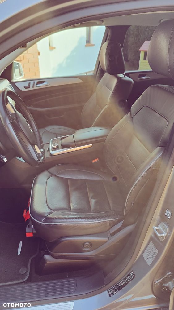 Mercedes-Benz ML - 8
