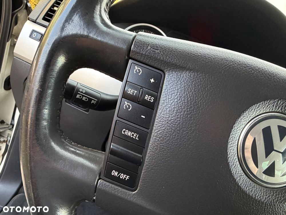 Volkswagen Touareg 2.5 R5 TDI DPF Perfect - 16