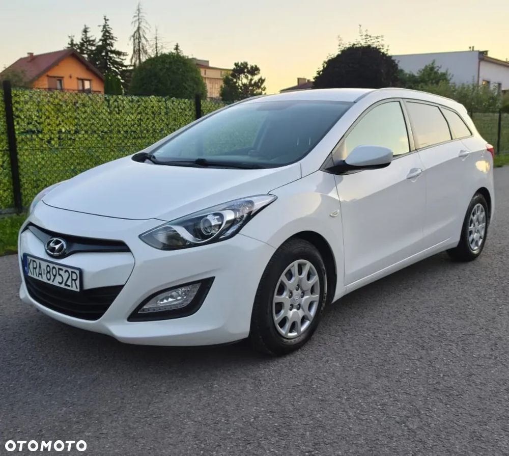 Hyundai i30 i30cw 1.4 Fifa World Cup Edition - 1