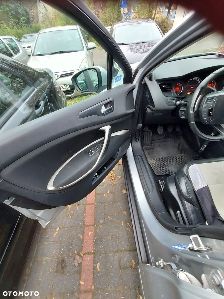 Citroën C5 Tourer HDi 165 FAP Exclusive - 4
