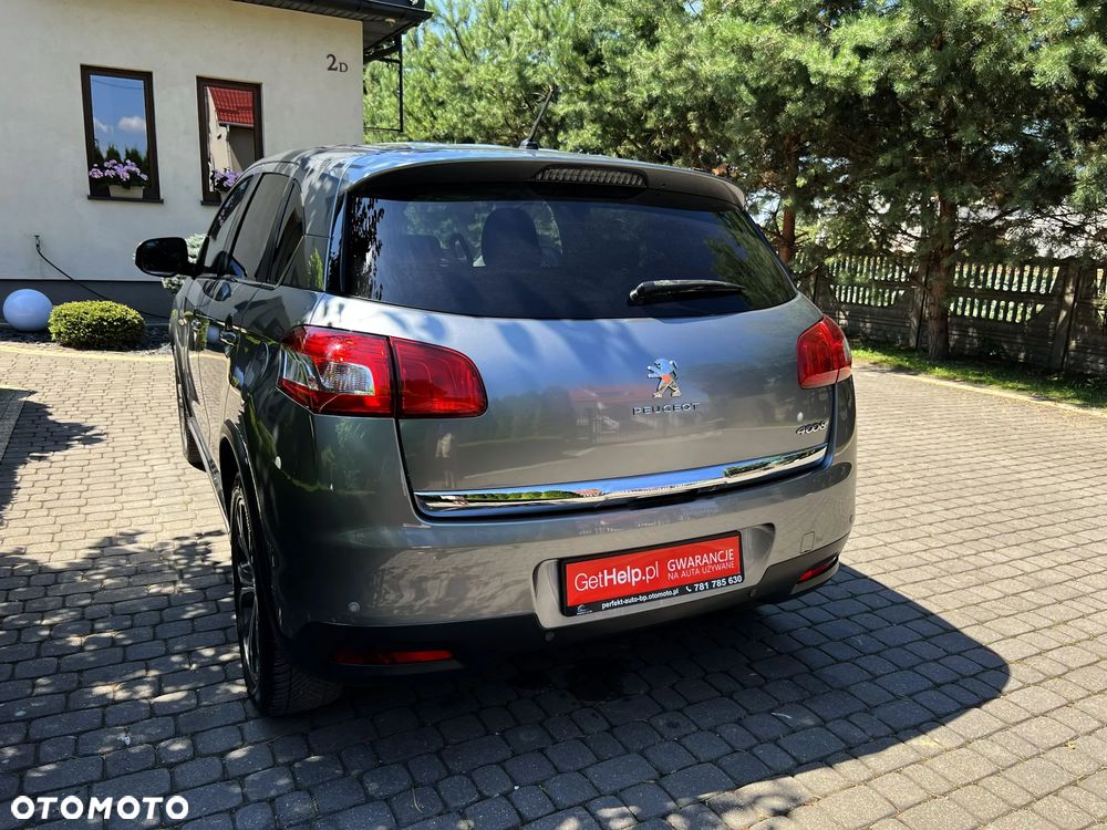 Peugeot 4008 - 8