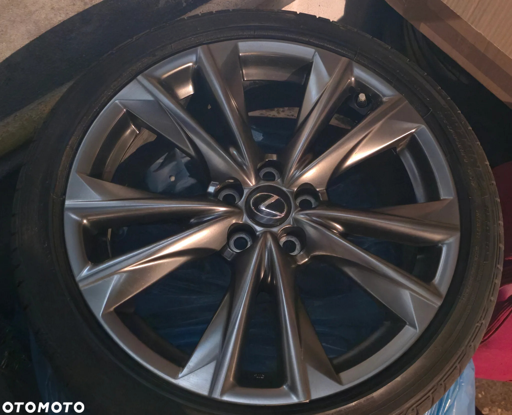 Koła 19 cali Lexus ES300H F-Sport Bridgestone Potenza JAK NOWE - 2