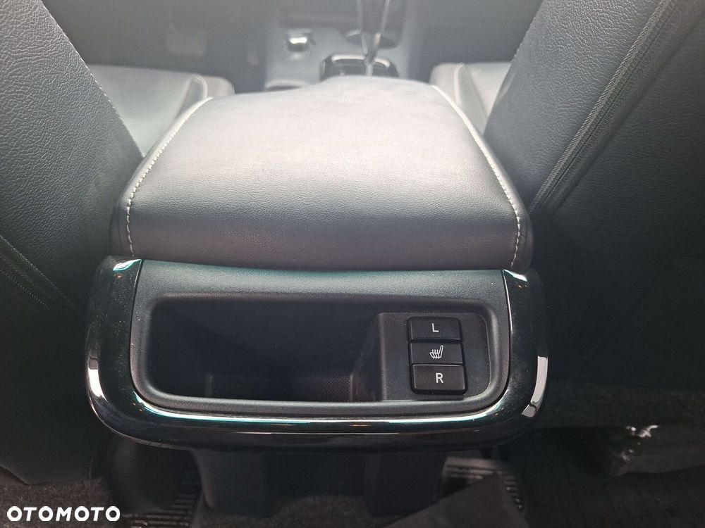 Toyota Hilux 2.8 D-4D mHEV Double Cab Invincible 4x4 - 15