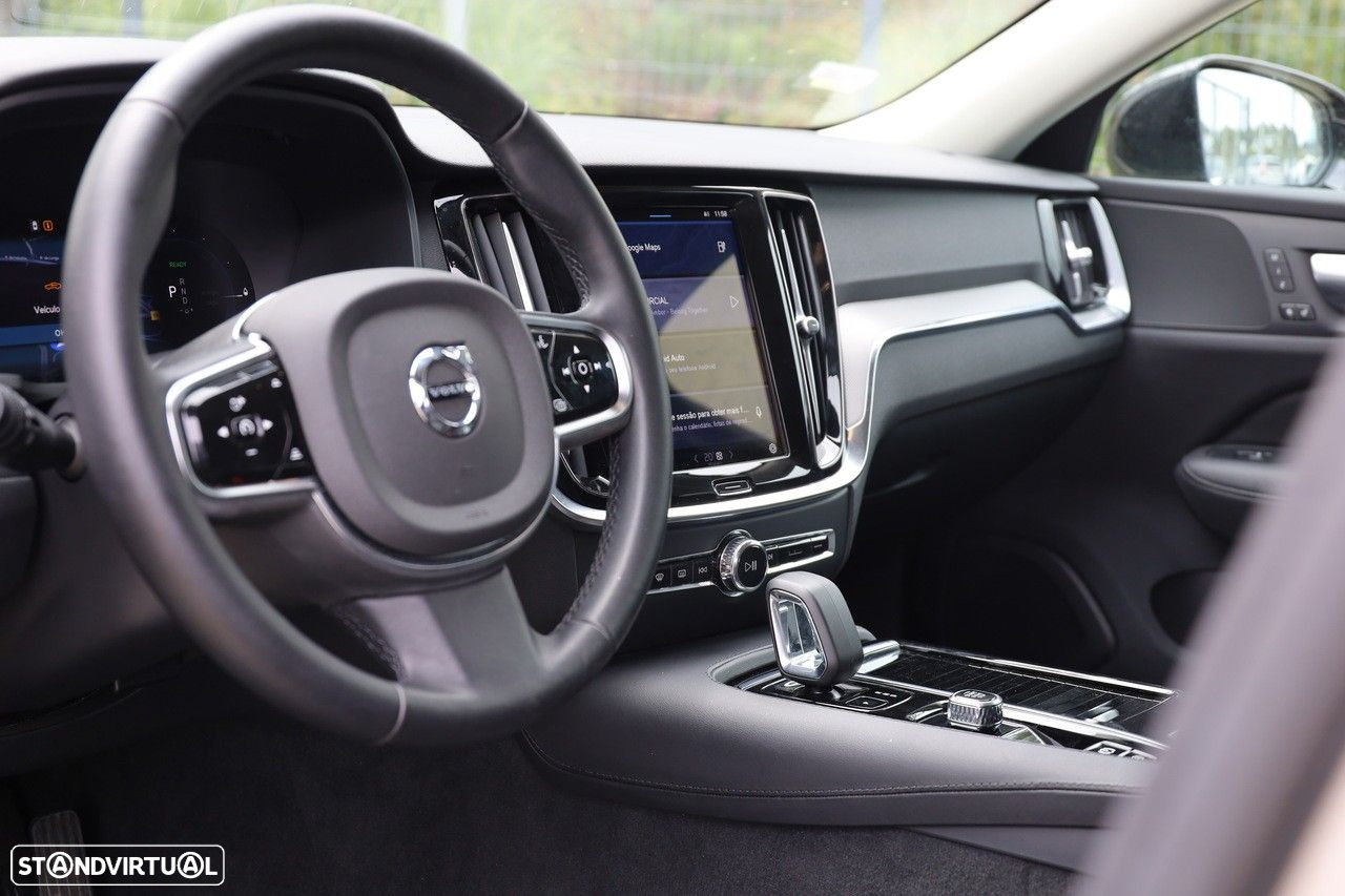 Volvo V60 2.0 T6 AWD TE Plus Dark - 13