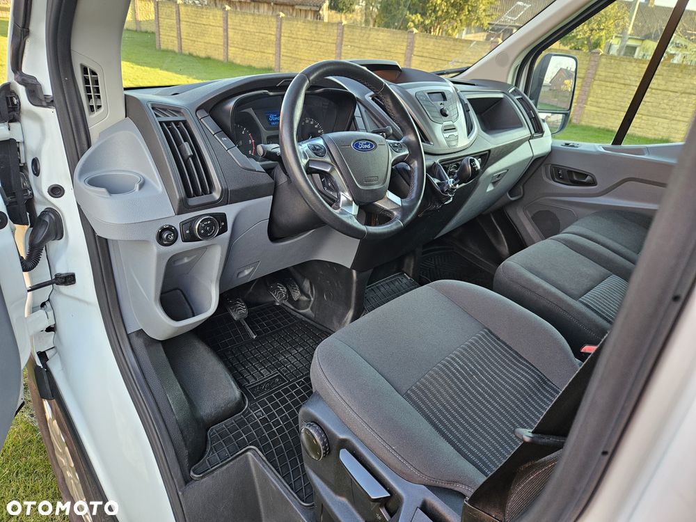 Ford Transit - 13