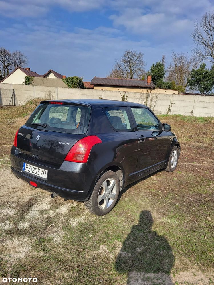 Suzuki Swift 1.3 DDiS 16v GLX - 5