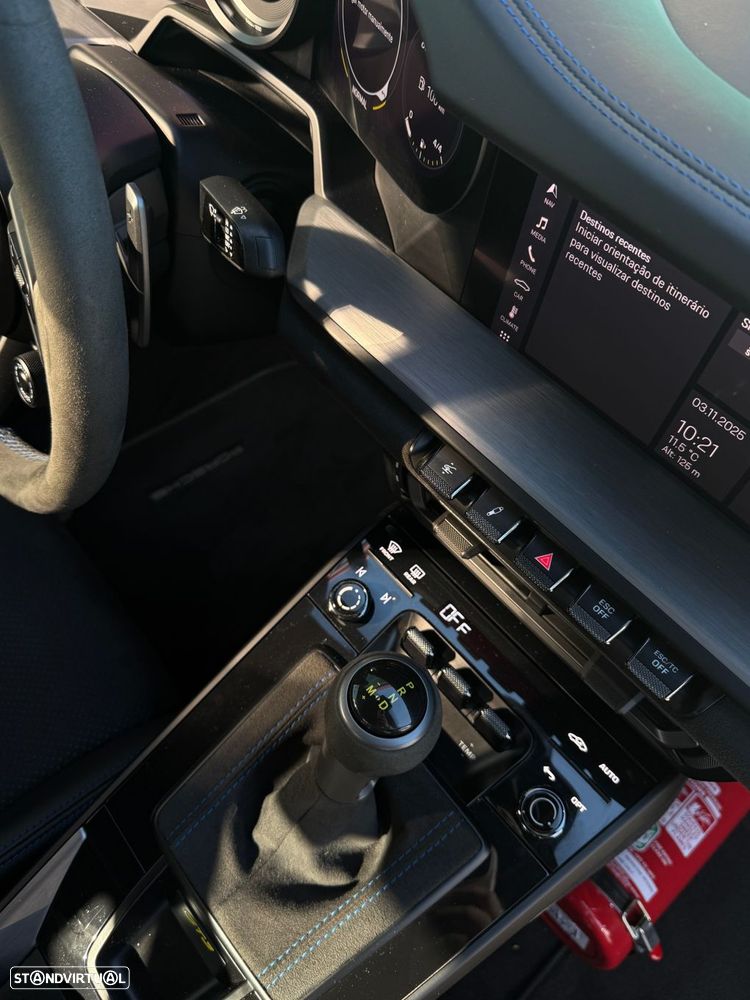 Porsche 911 Série F - 42