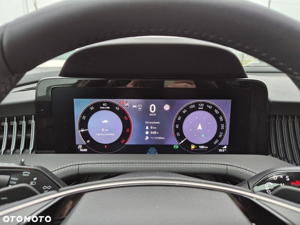 Skoda Superb 2.0 TDI SCR 4x4 L&K DSG - 25