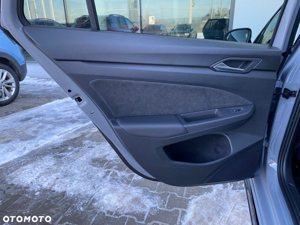 Volkswagen Golf Variant - 14