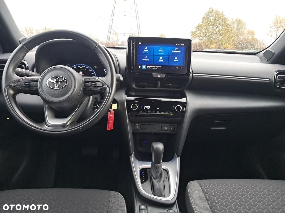 Toyota Yaris Cross - 12