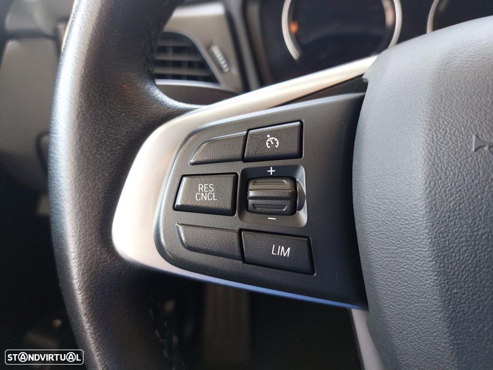 BMW 225xe Active Tourer Advantage - 19