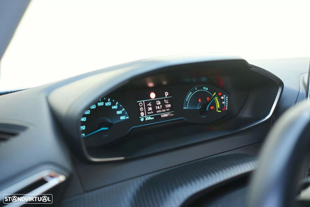 Peugeot e-2008 Style - 12