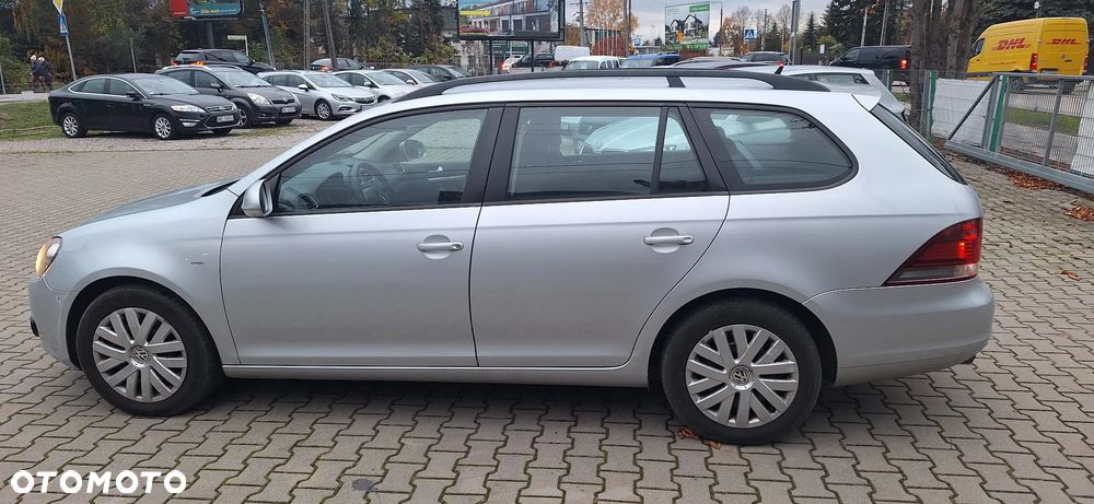 Volkswagen Golf 1.6 TDI Trendline DSG - 8