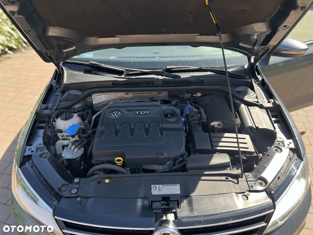 Volkswagen Jetta 2.0 TDI BlueMotion Technologie - 12