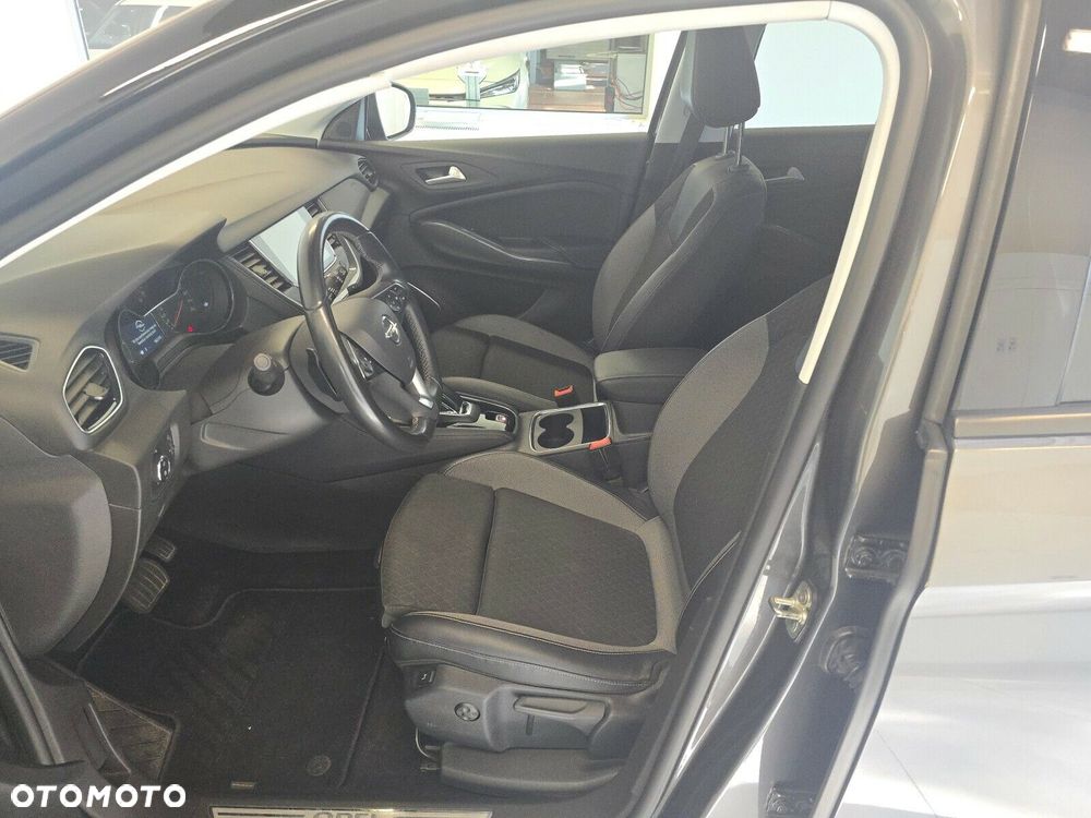 Opel Grandland X - 8