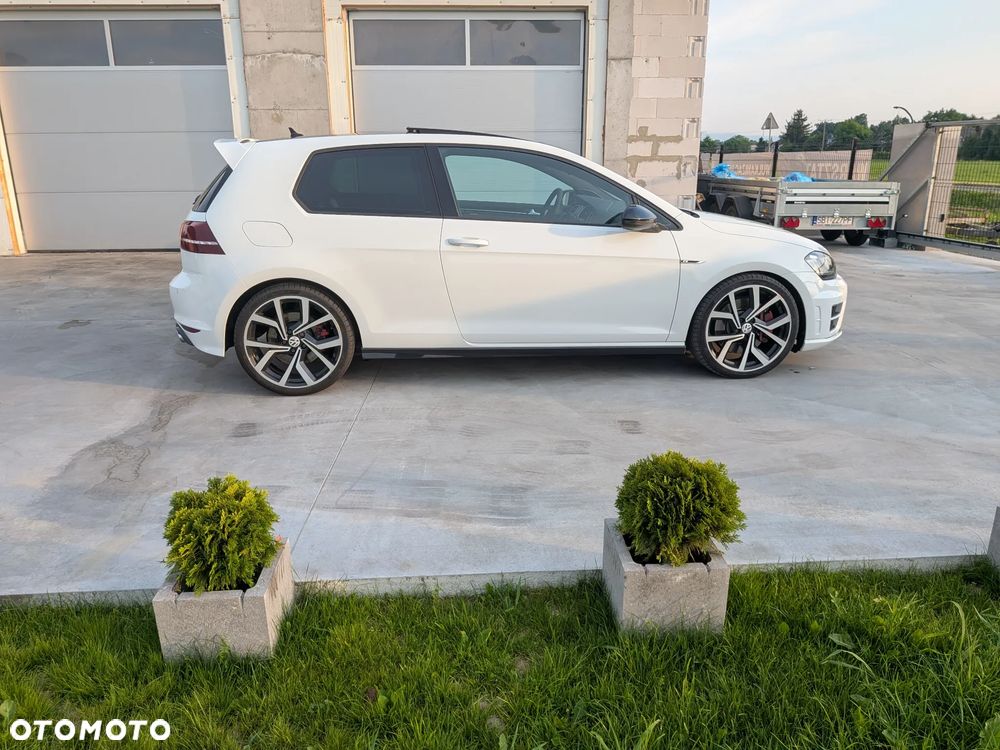 Volkswagen Golf R 4Motion BlueMotion Technology - 9